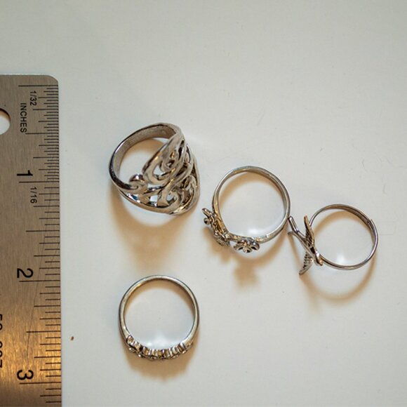 4 Silver-Colored Rings - Picture 5 of 5